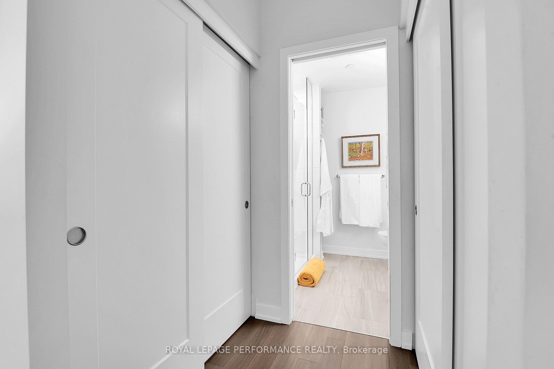 570 De Mazenod Avenue Unit 301 photo 14
