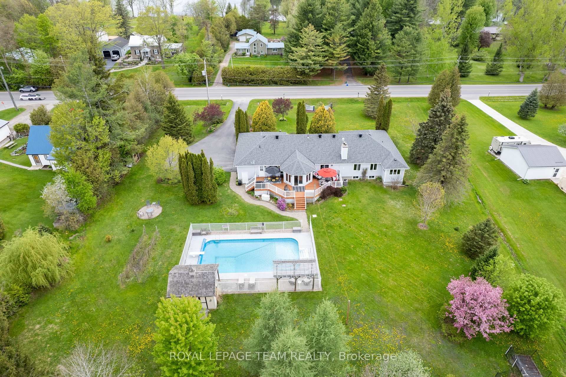 2370 River Road photo 41