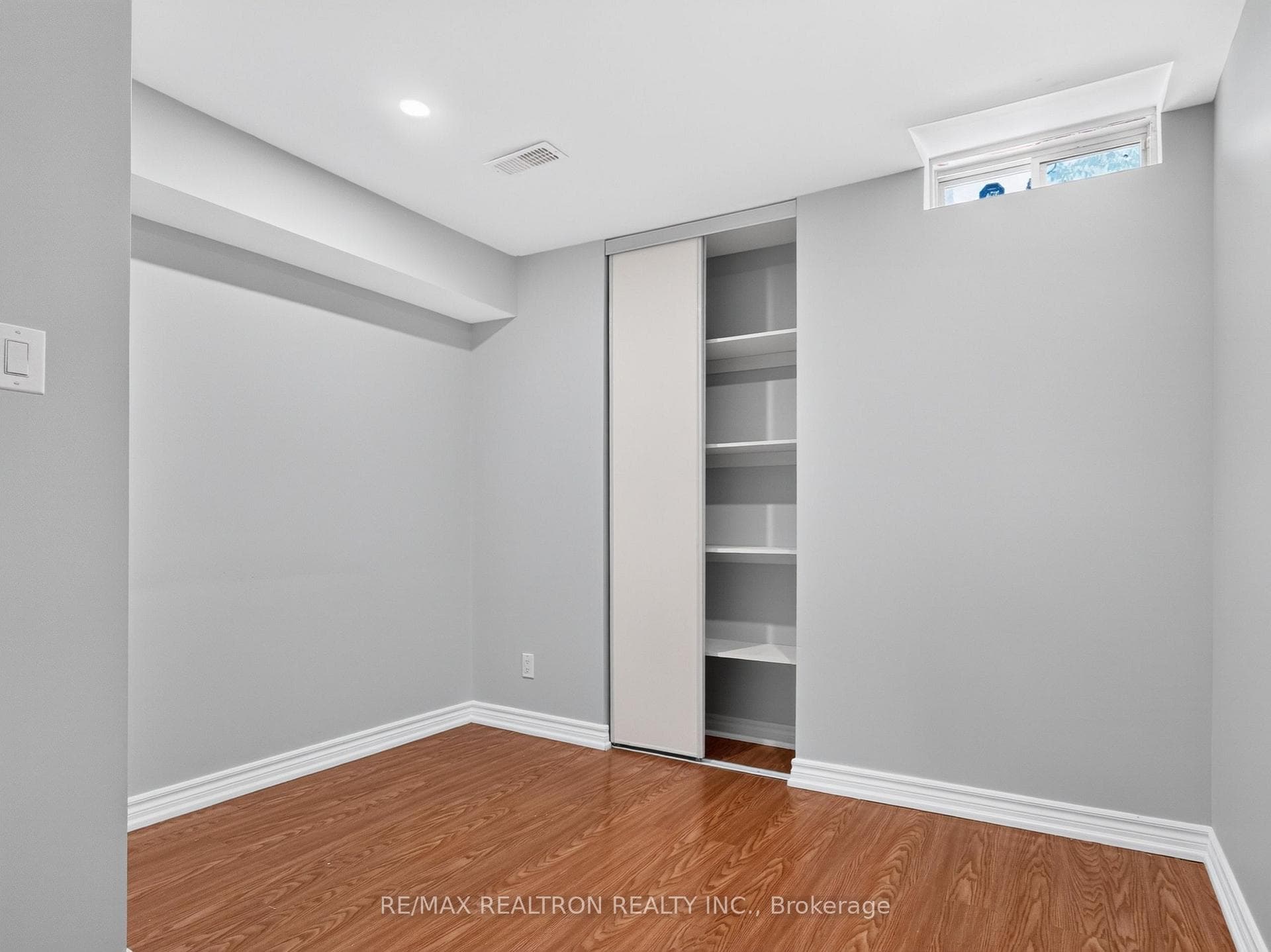 32 Whitlock Crescent photo 37