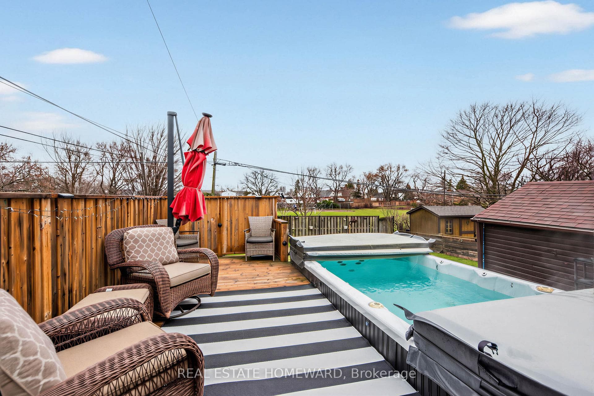 15 Medonte Avenue photo 41
