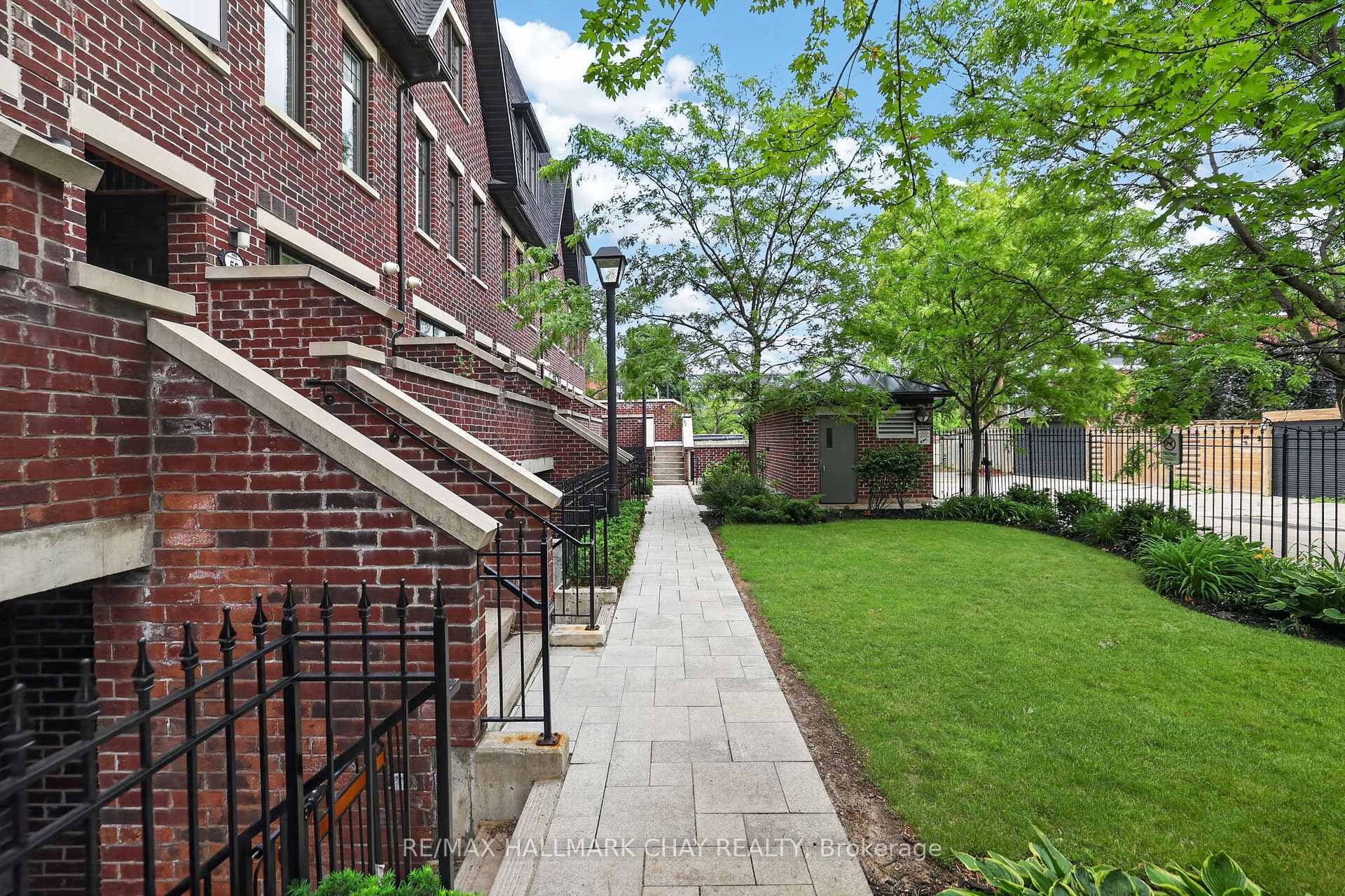 140 Broadview Avenue Unit 52 photo 18