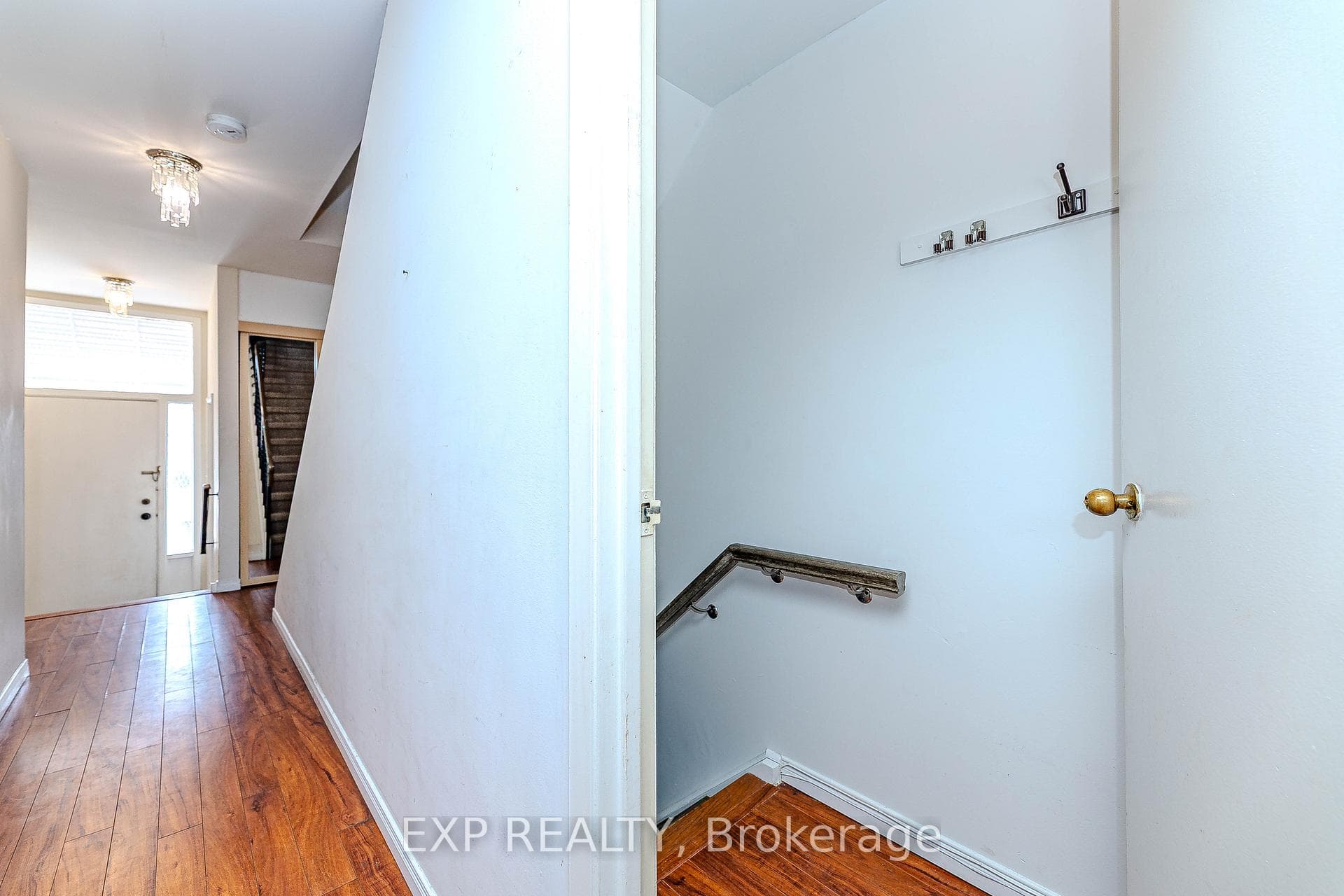 6 Sprucewood Court photo 26