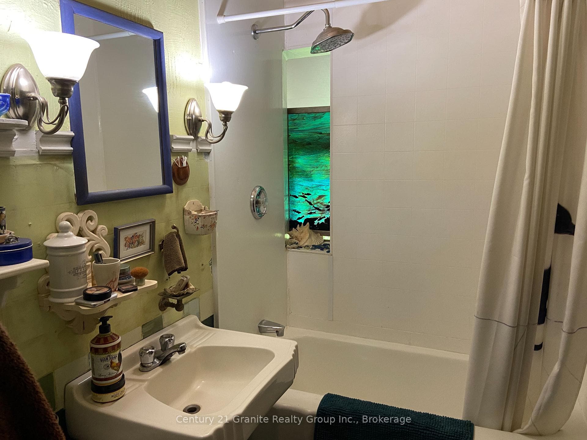 main floor 3 pce bathroom