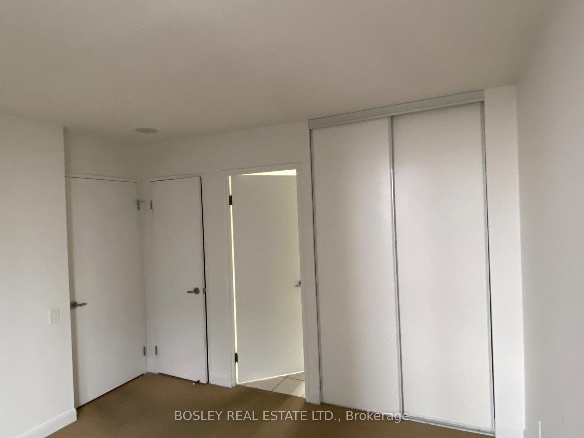33 Sheppard Avenue Unit 2308 photo 18