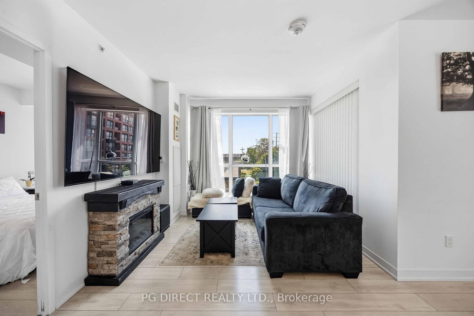 31 Tippett Road Unit 363 photo 10