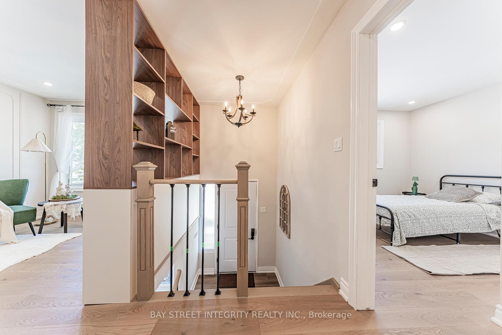 323 Clifton Road photo 15