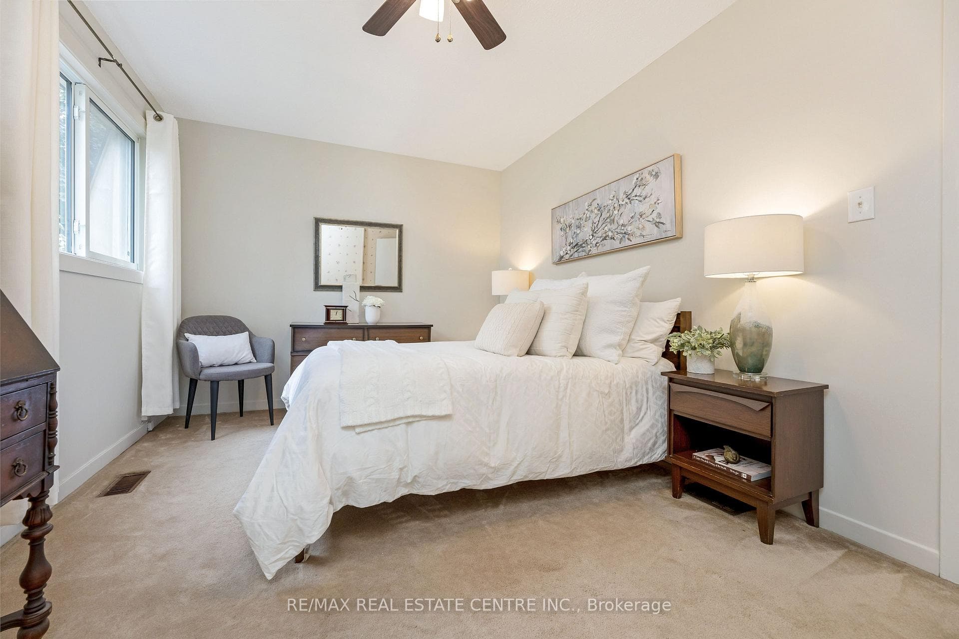 235 Bronte Street Unit 31 photo 17