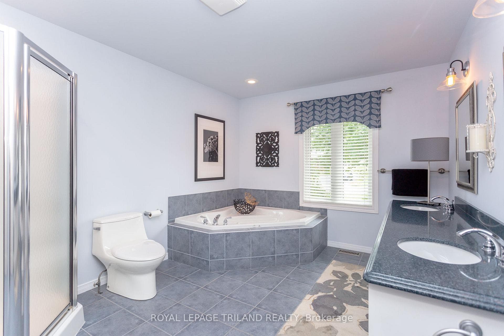 216 Jonathan Way photo 21