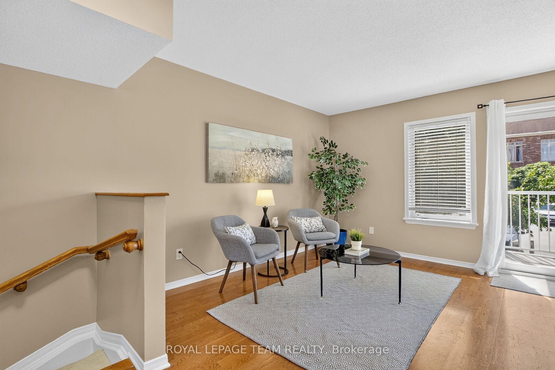 255 Deercroft Avenue photo 7