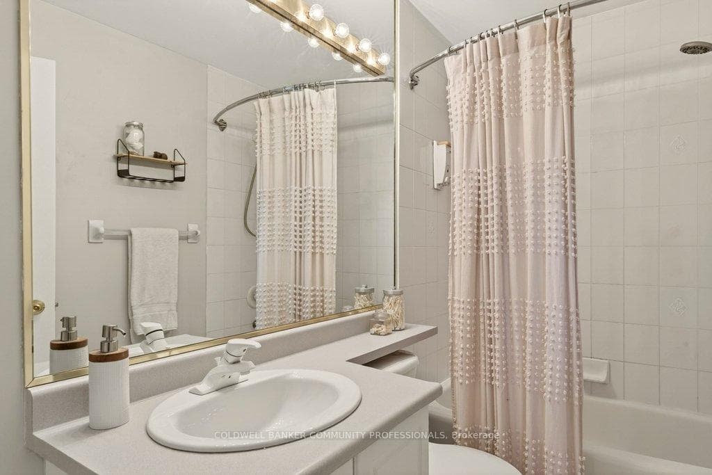 100 Beddoe Drive Unit 21 photo 35