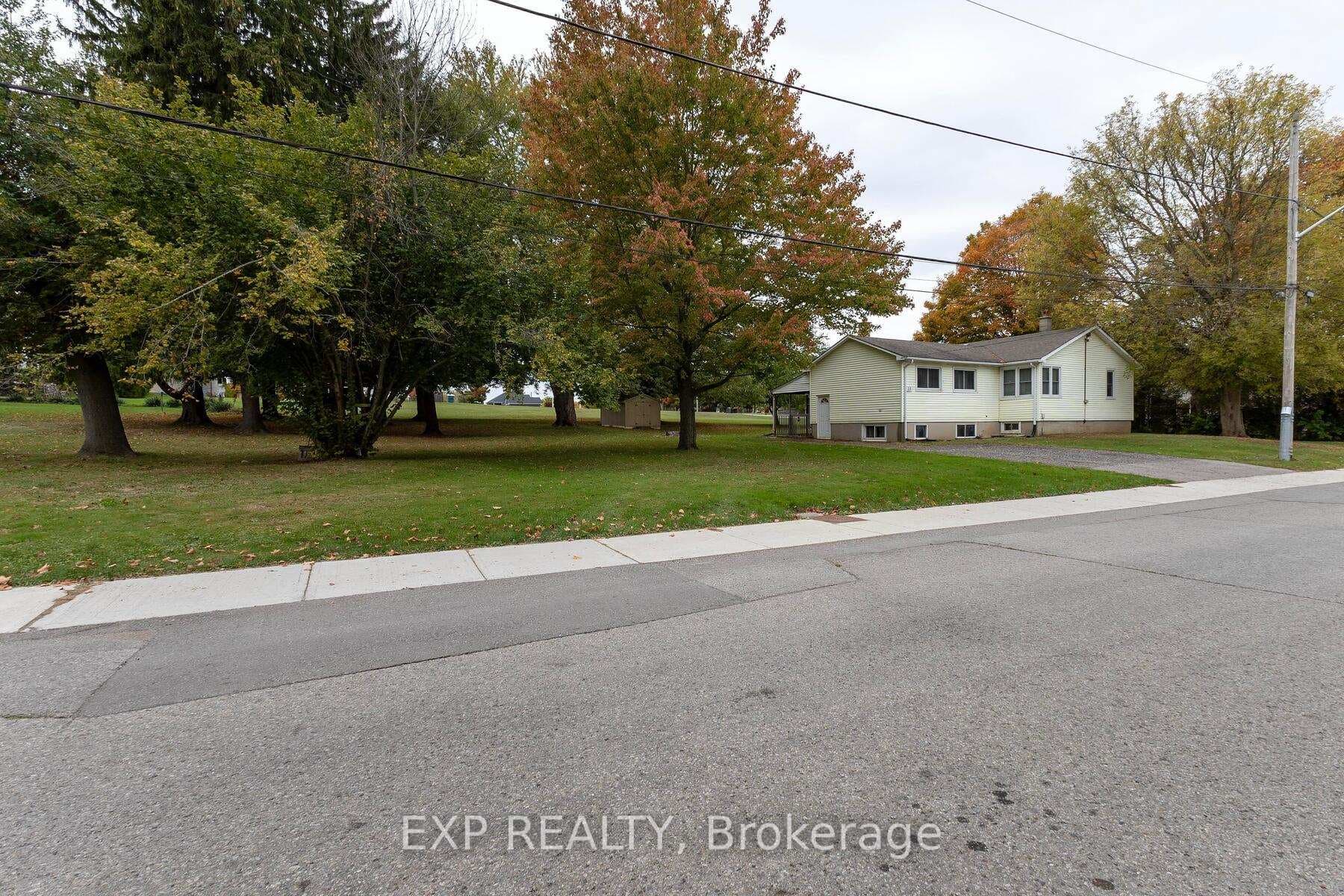 23 Oak Street photo 26