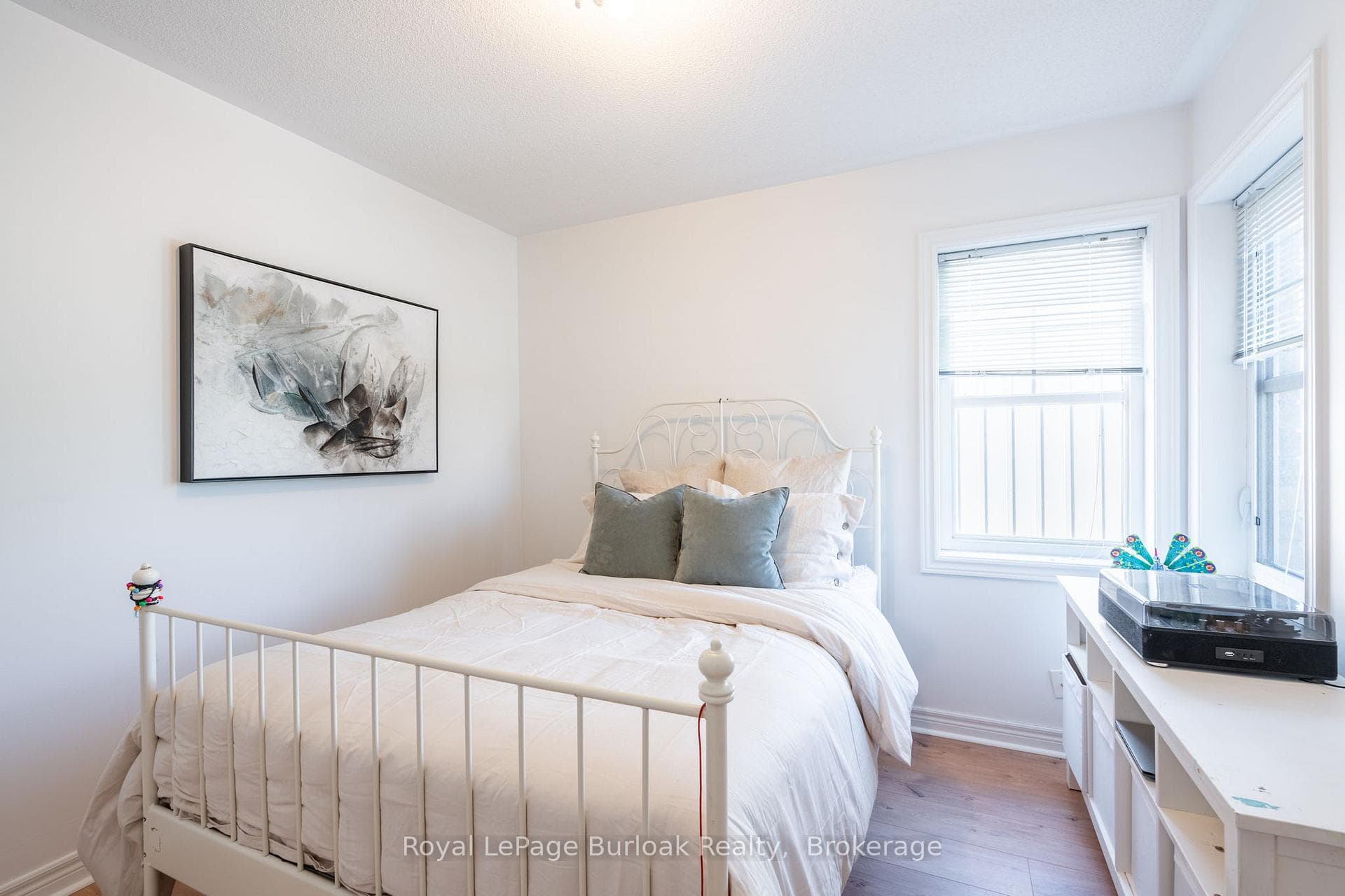 63 Fiddlehead Crescent photo 18