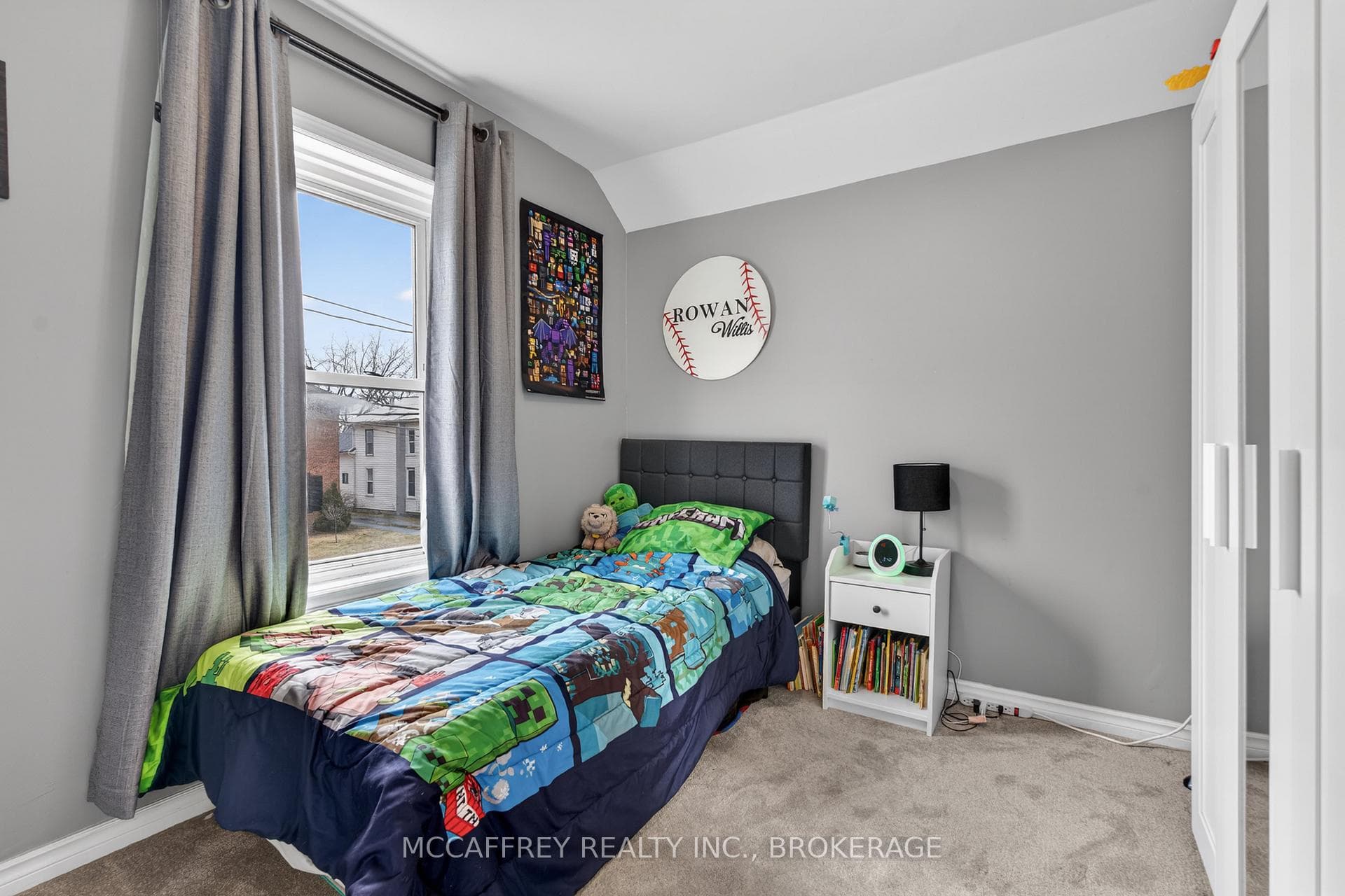 427 Thomas Street photo 14