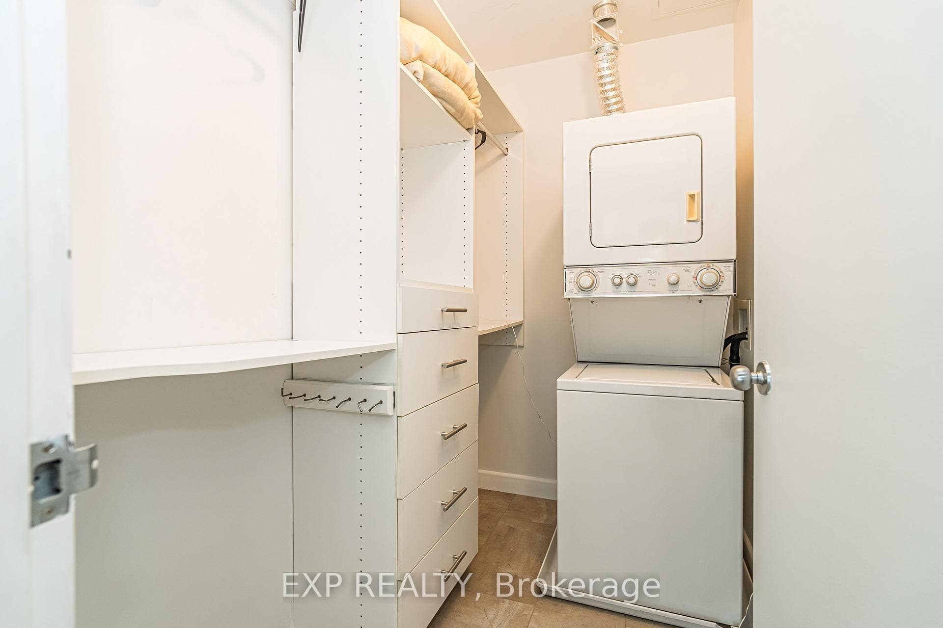 179 George Street Unit 505 photo 11