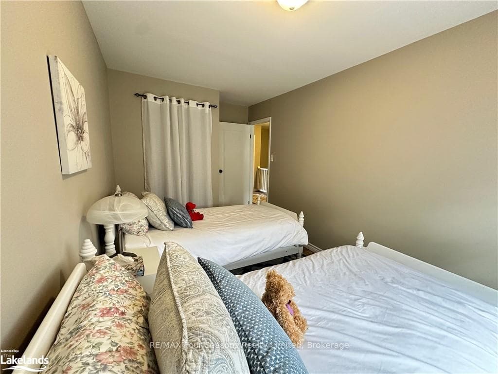 615 TENTH Street photo 16