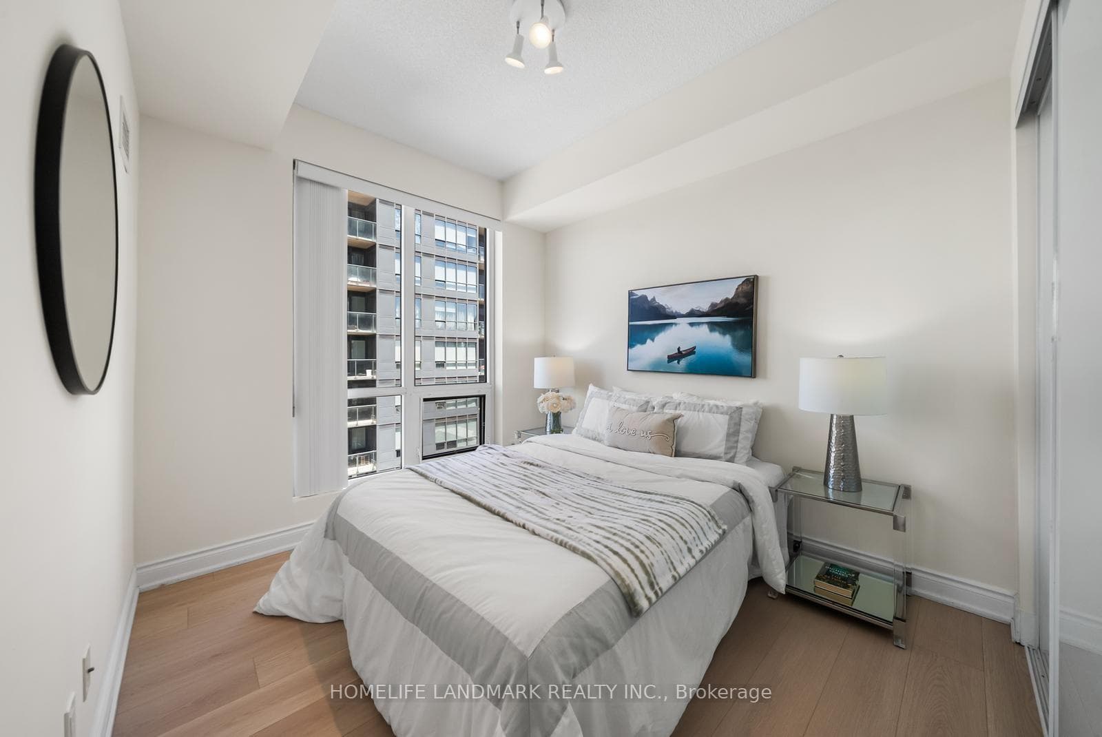 9088 Yonge Street Unit 702A photo 17