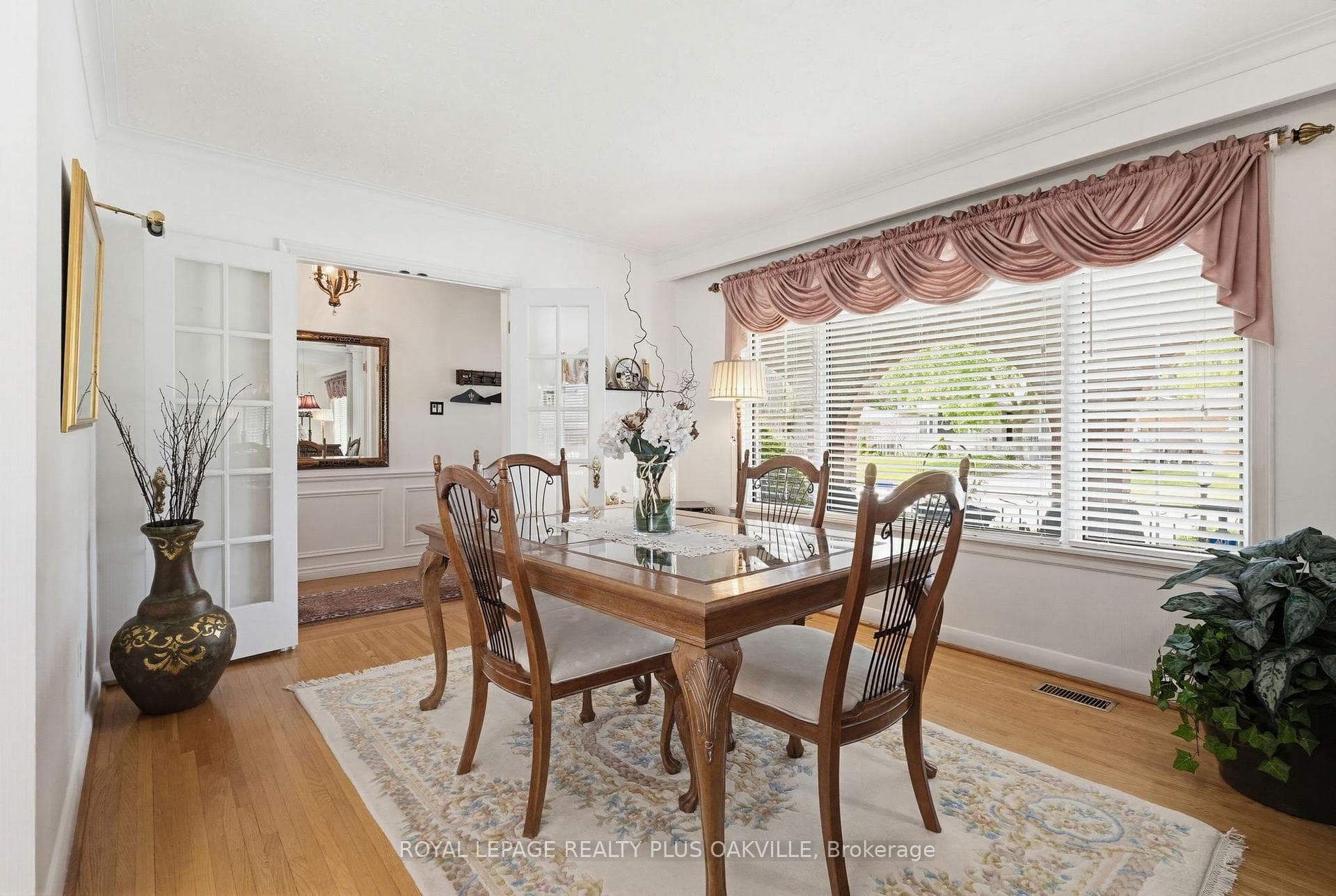 1310 Tansley Drive photo 8