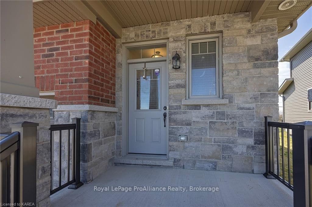 150 DR RICHARD JAMES Crescent photo 4