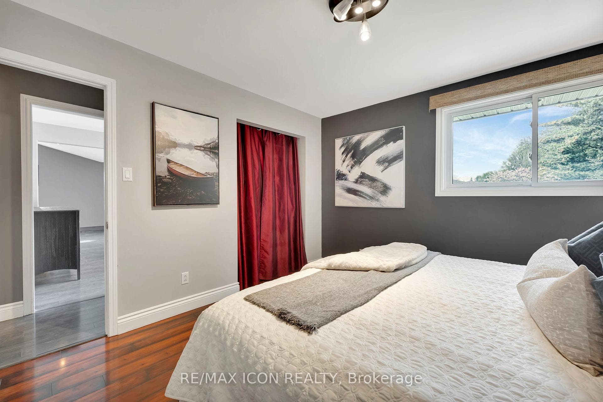 907 Lincoln Drive photo 17