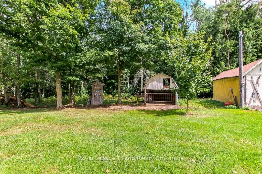 515794 11th Line photo 28