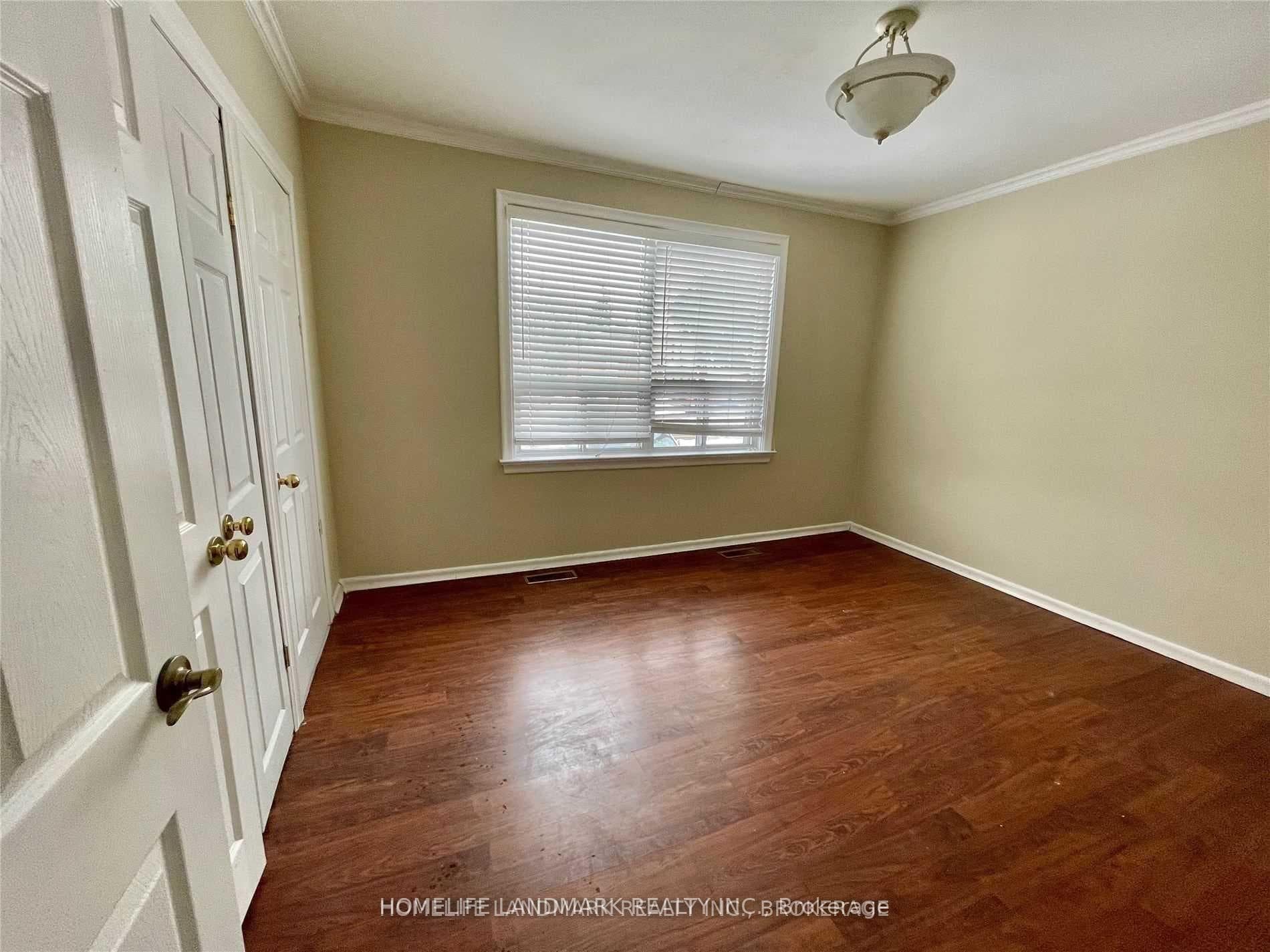 25 Edgemont Drive Unit Upper photo 4