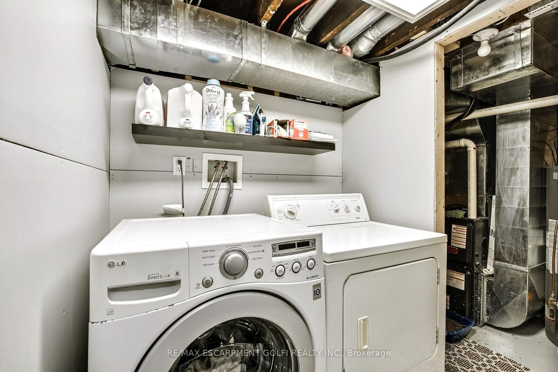 35 Allan Avenue photo 30