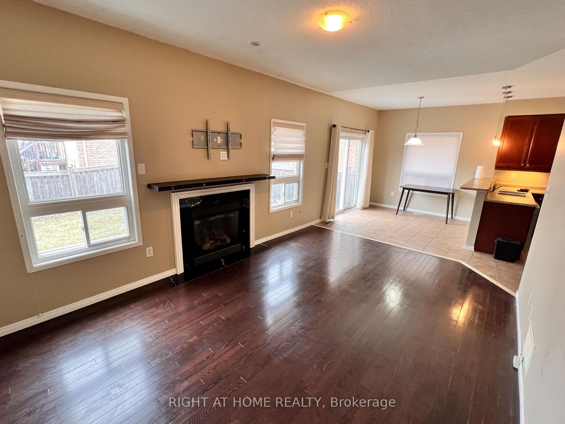 1446 Cordick Street Unit Upper photo 11
