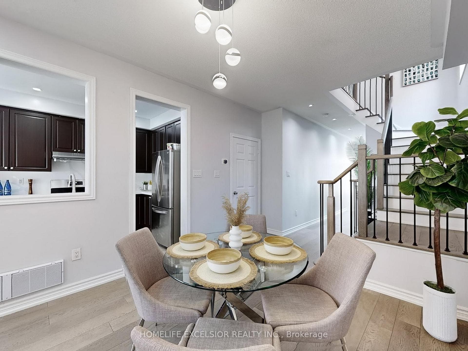 27 Fimco Crescent photo 10