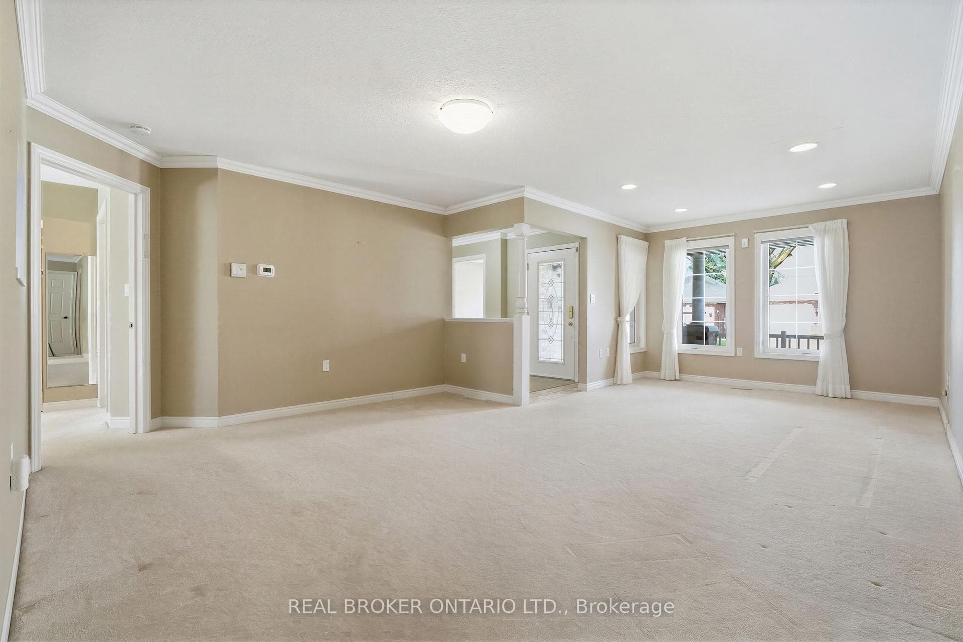 17 Parkside Drive photo 4