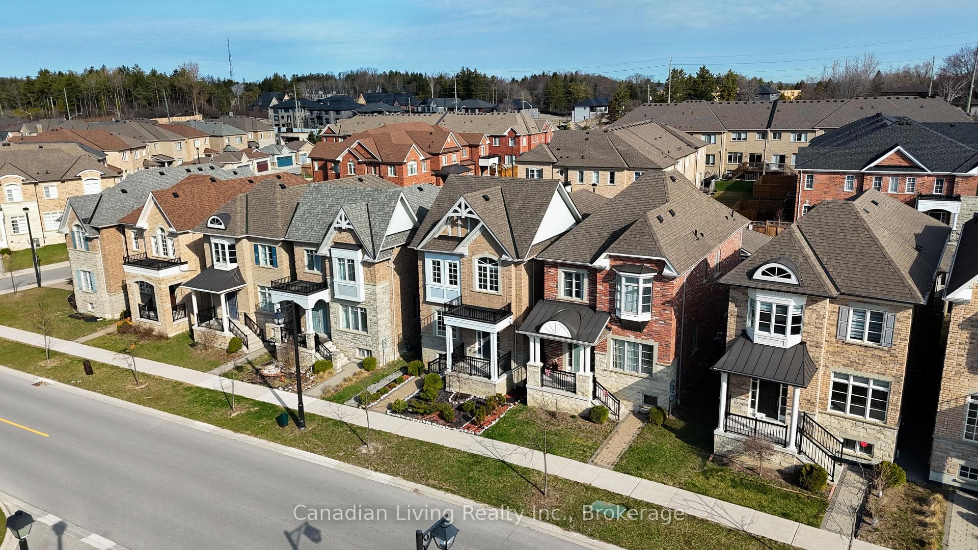198 Paradelle Drive photo 3