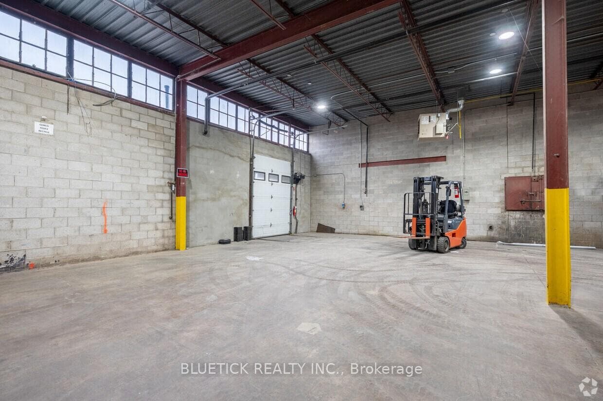 25 Tangiers Road Unit 3 photo 29