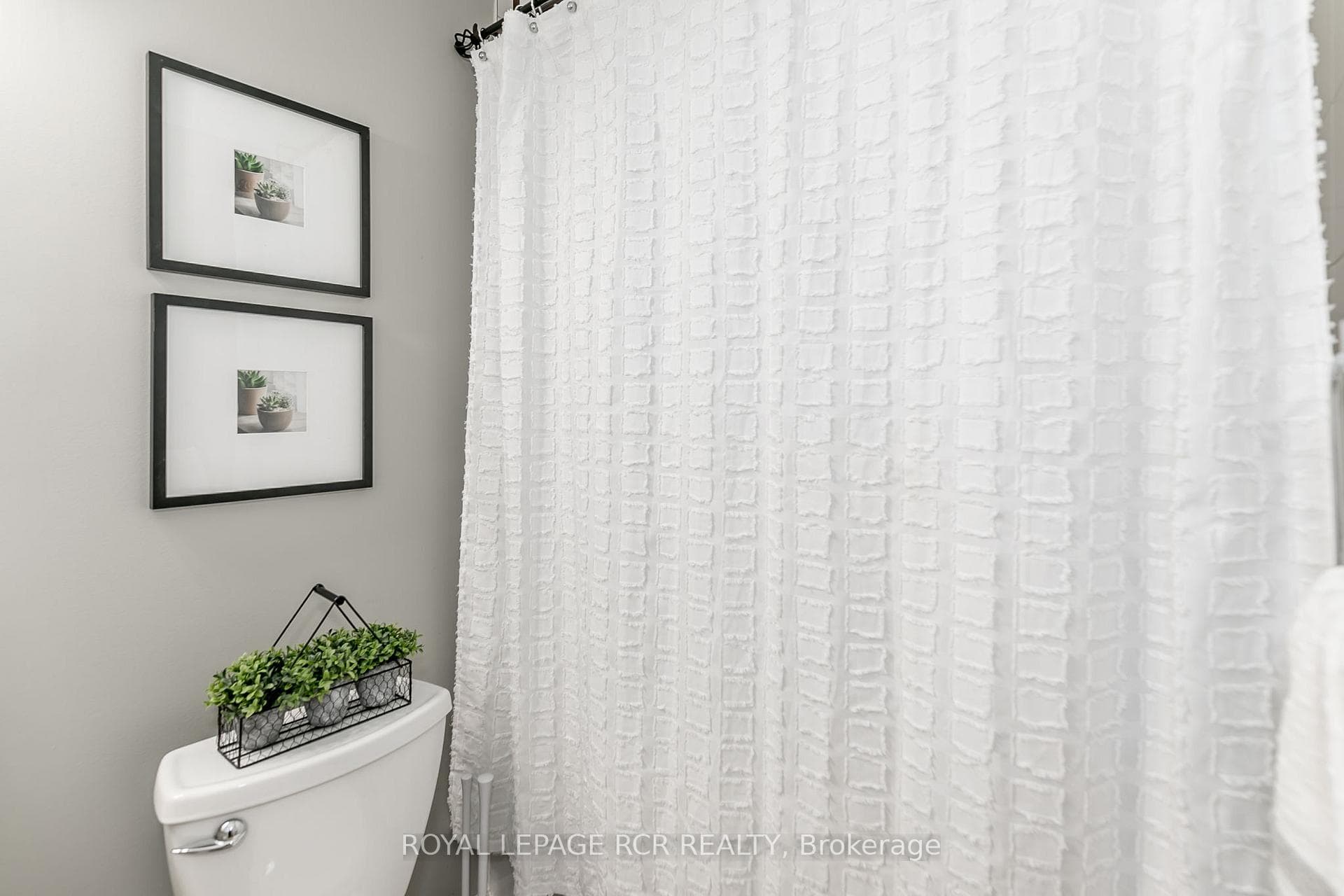 699 Aberdeen Boulevard Unit 608 photo 23