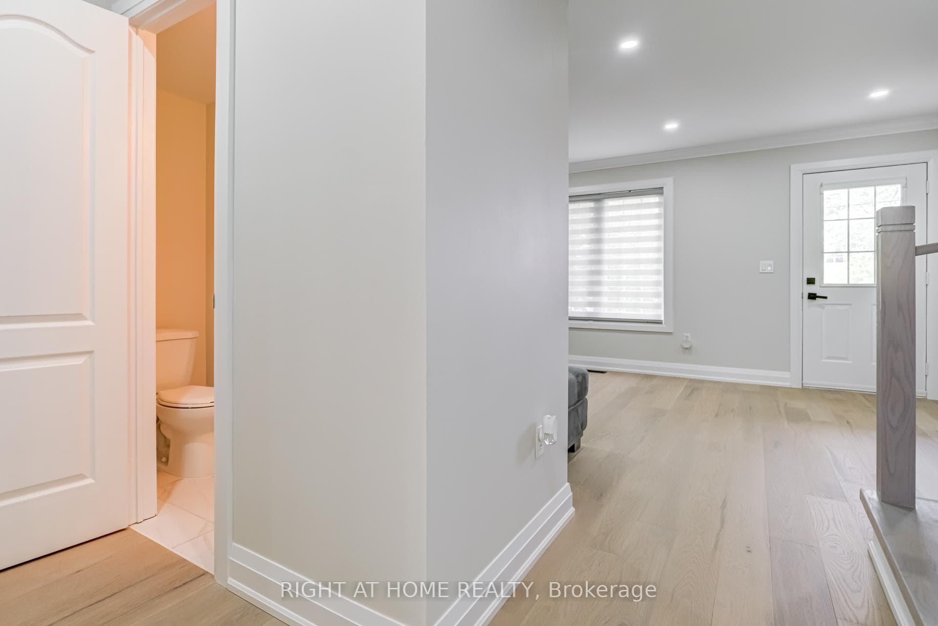 735 Sheppard Avenue Unit 6 photo 14