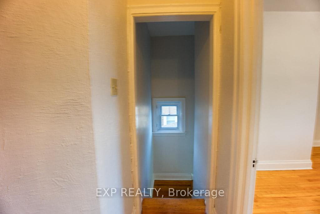 448 Holland Avenue photo 41