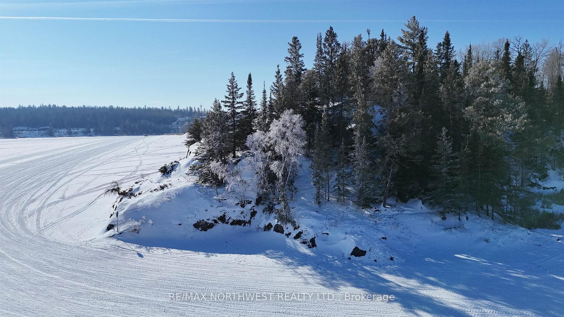 1319 LAURENSON LAKE photo 4