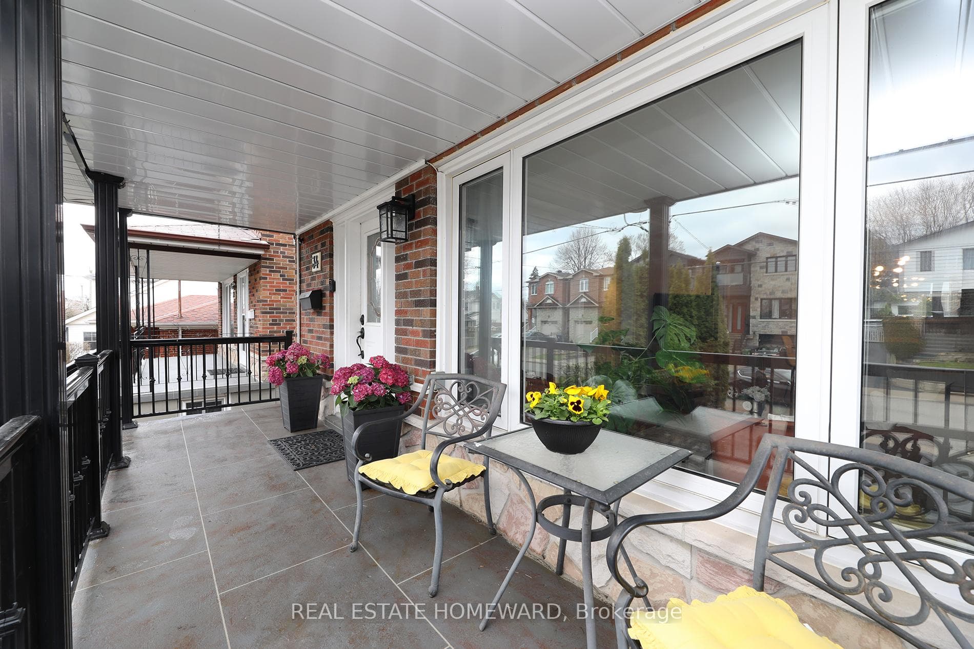 34 Mystic Avenue photo 3