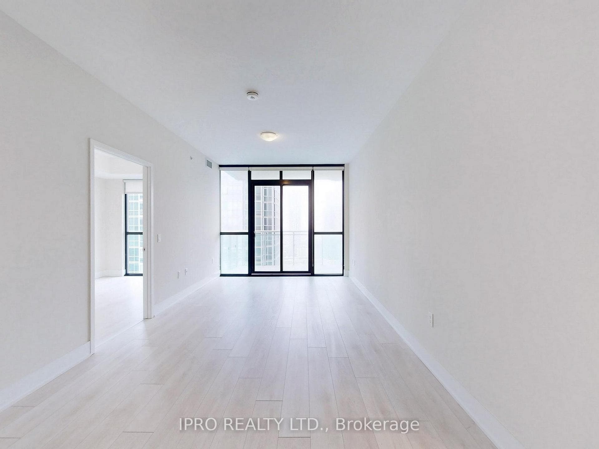 2908 Highway 7 Avenue Unit 2804 photo 5