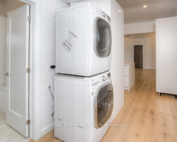 668 Brock Avenue Unit 301 photo 14