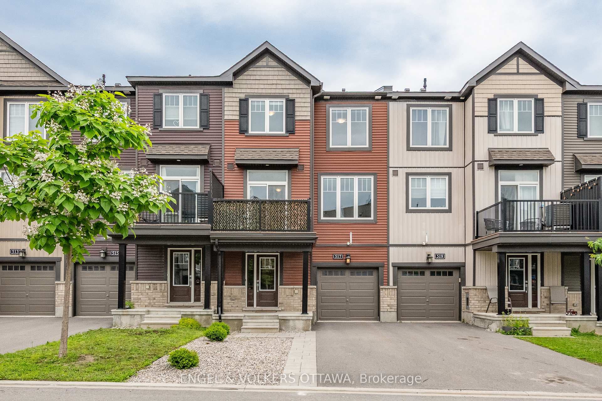 517 Galmoy Way photo 1
