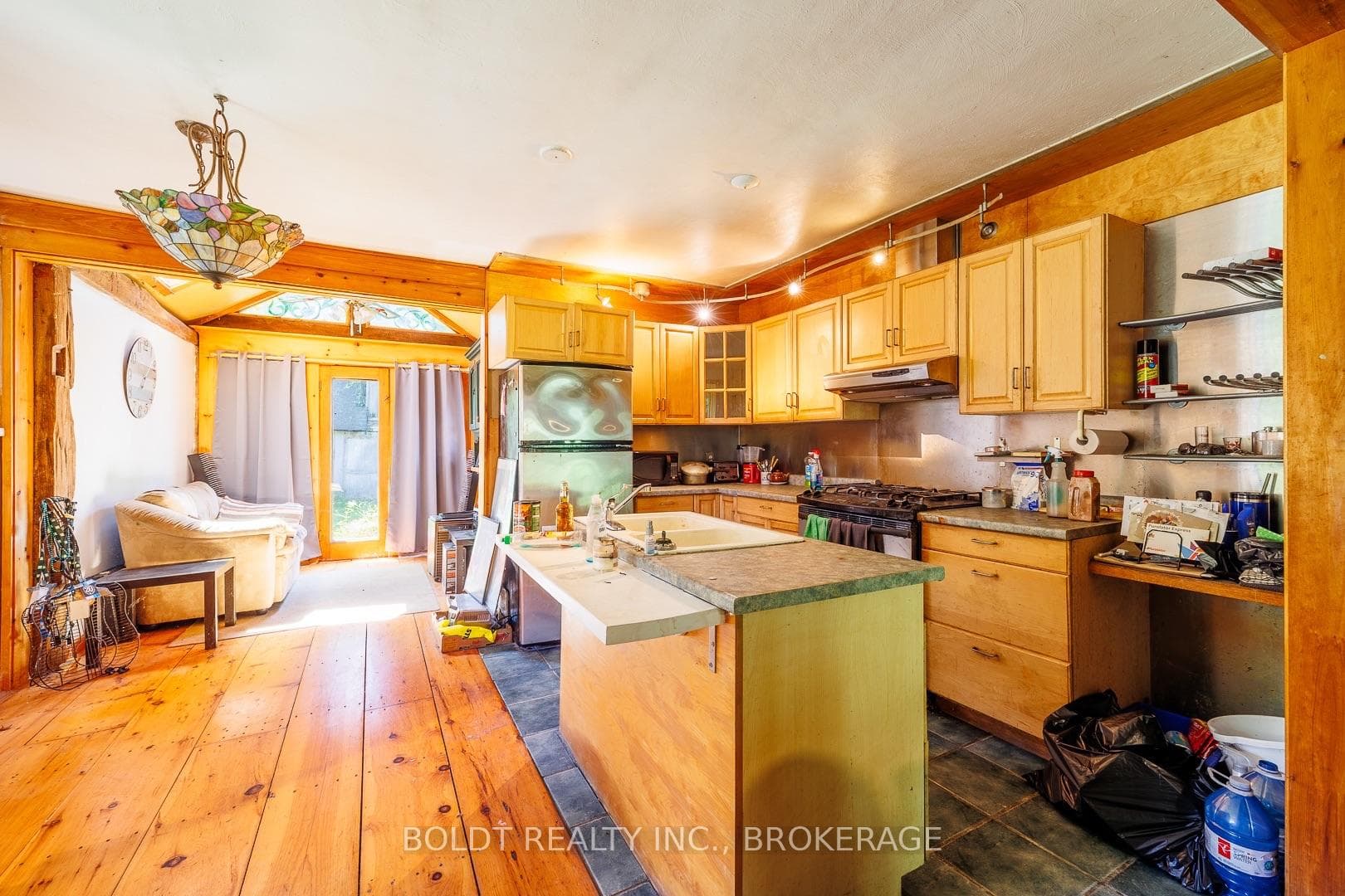 10569 Maplewood Drive photo 8