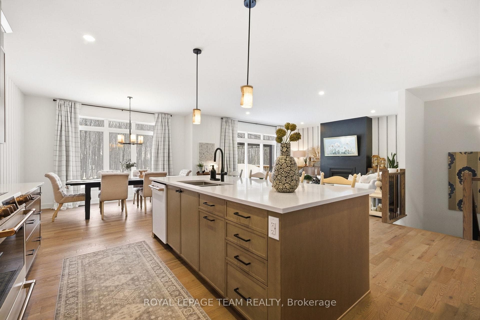 124 James Andrew Way photo 13