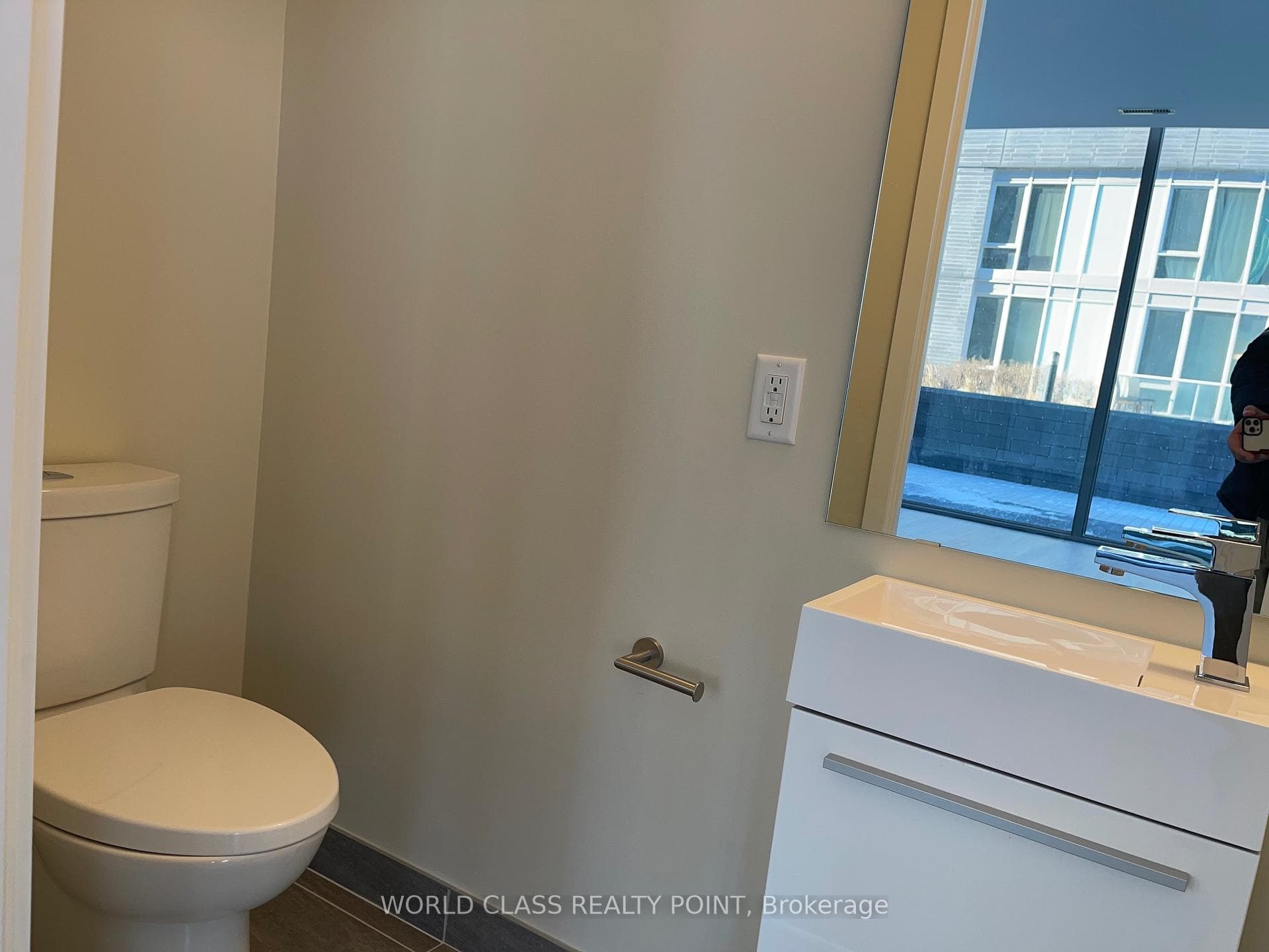 38 Monte Kwinter Court Unit 105 photo 17