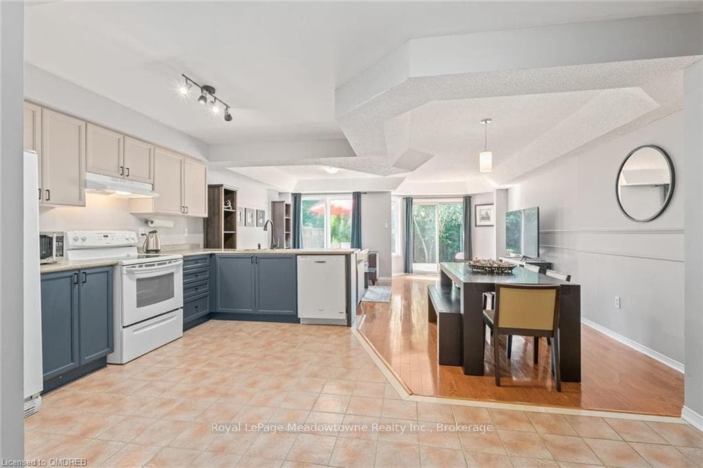 76 JAMES YOUNG Drive photo 6