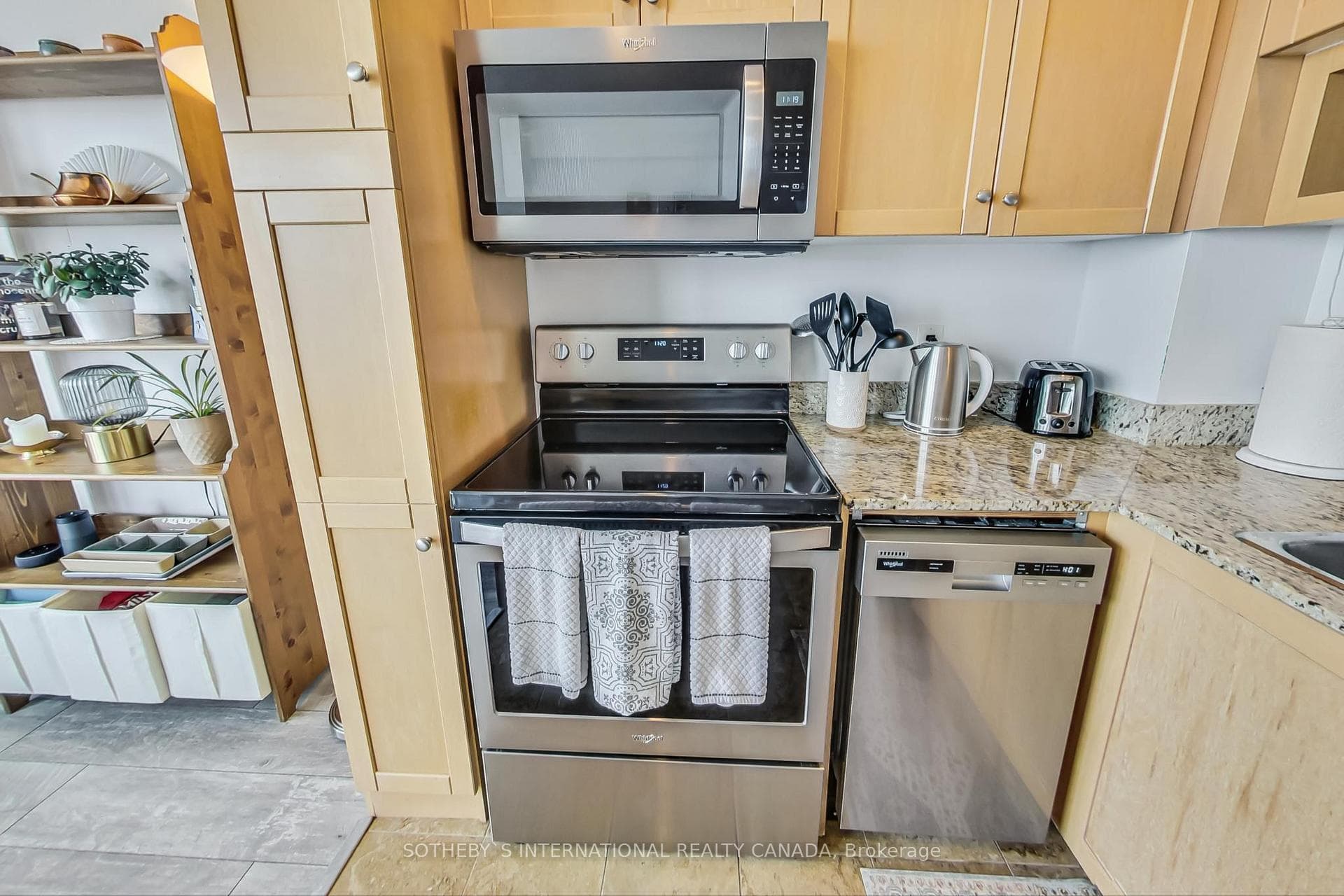 208 Queens Quay Unit 2308 photo 13