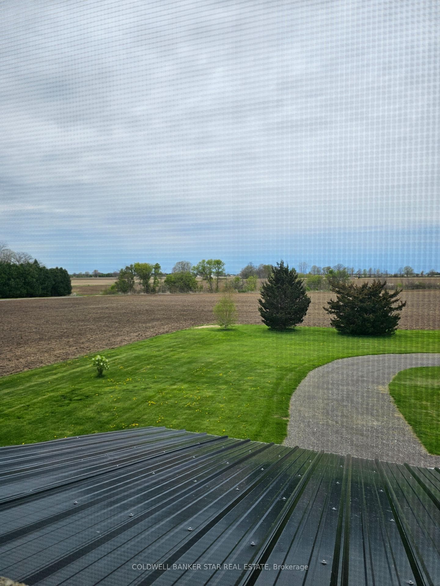No immediate neighbors behind or beside