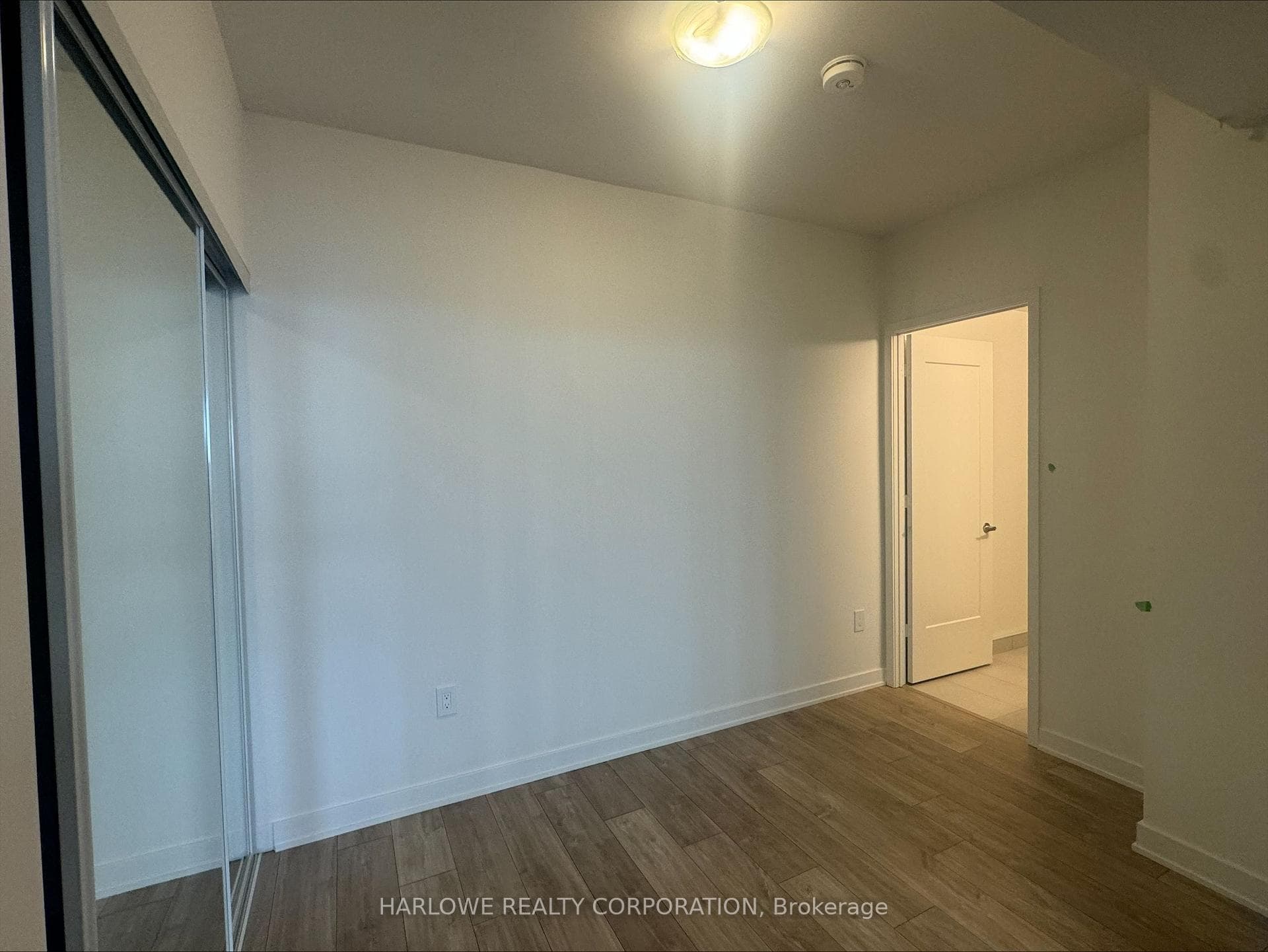 70 Princess Street Unit 2506 E photo 2