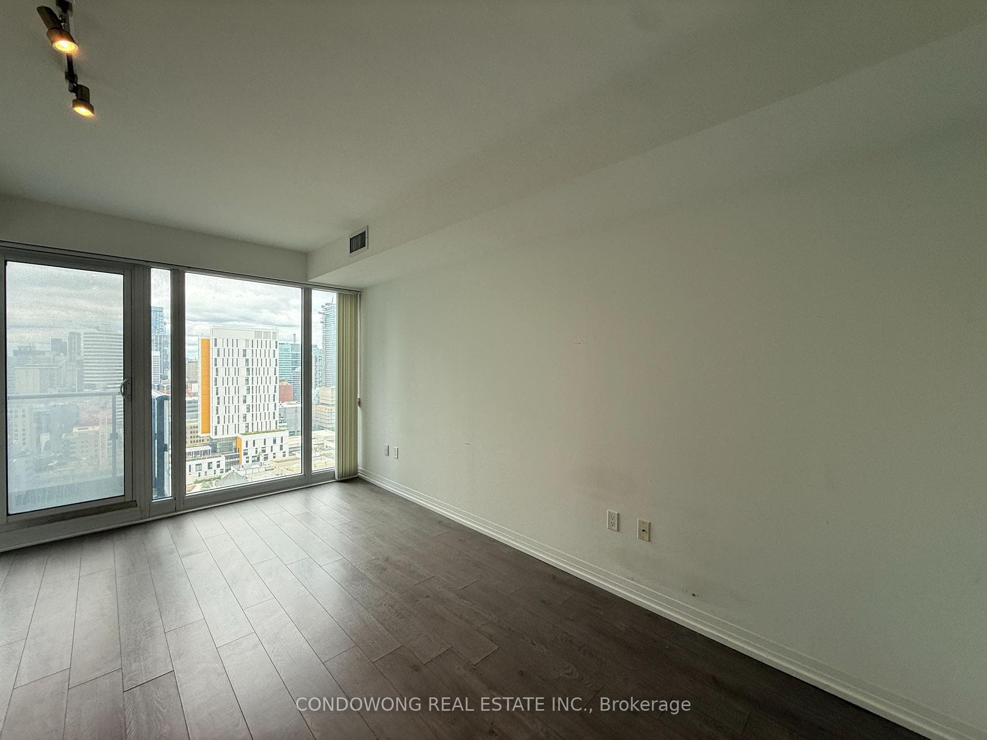 251 Jarvis Street Unit 3007 photo 3