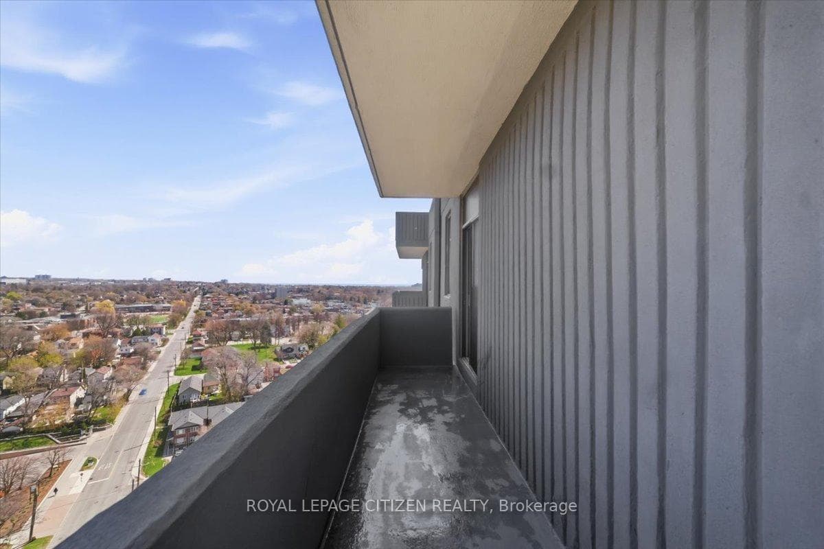 757 Victoria Park Avenue Unit PH03 photo 27