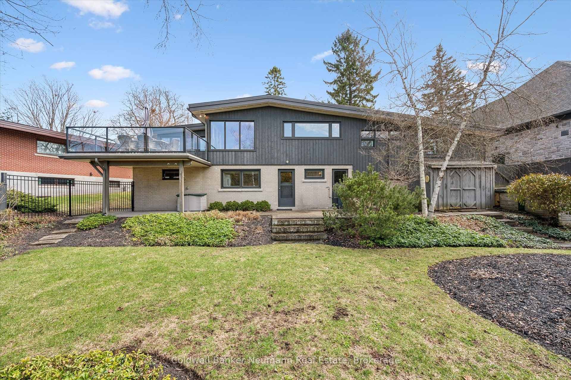 20 Harcourt Drive photo 35