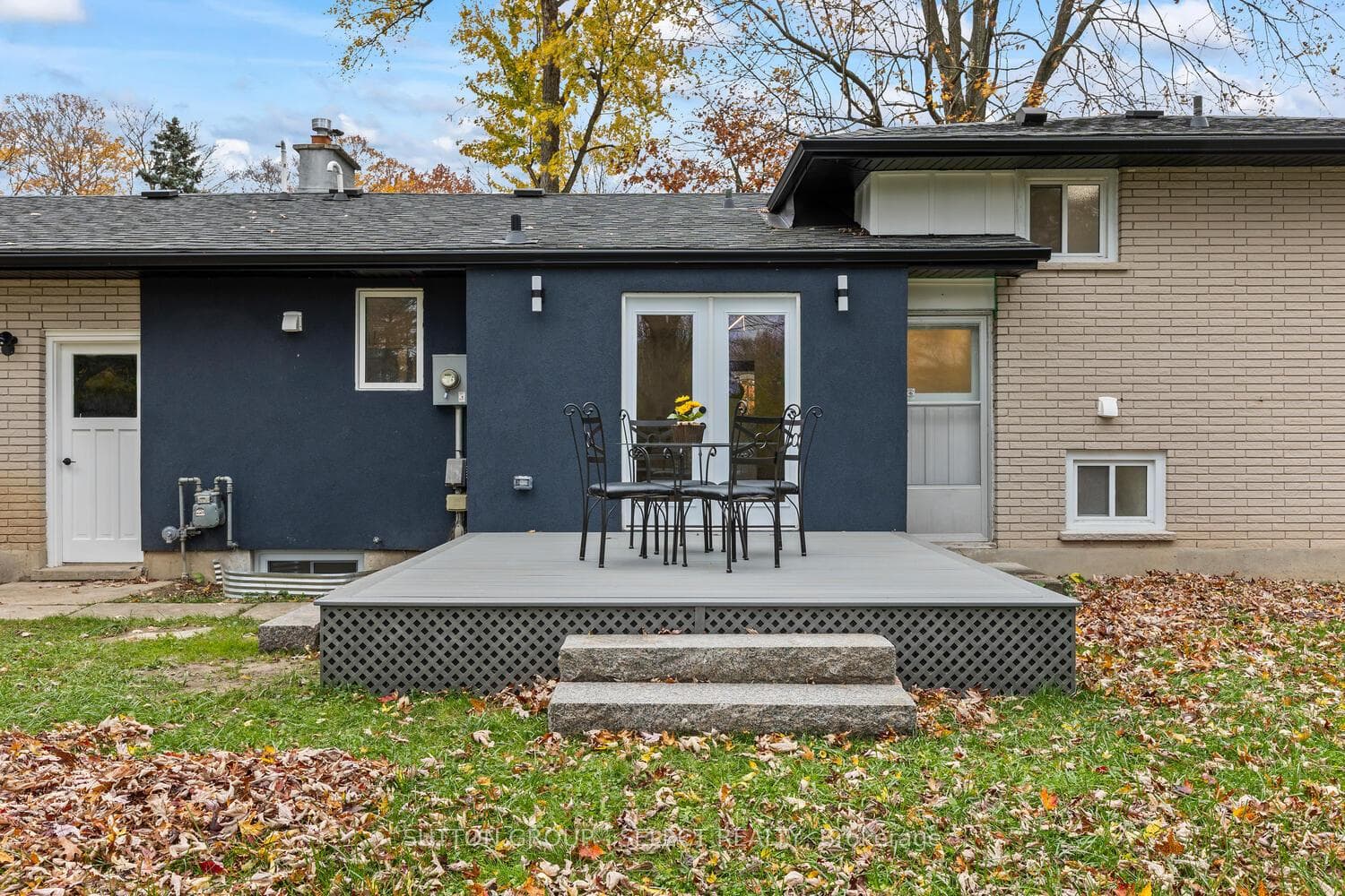 883 Westbury Place photo 47